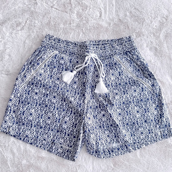 NWT! Briggs blue and white linen blend shorts with front and back pockets - Picture 4 of 9